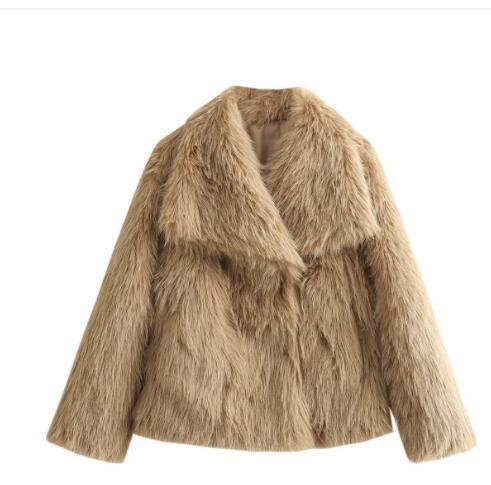 Manteau en fausse fourrure Bella™