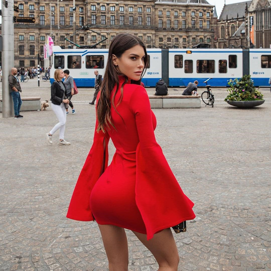 Robe évasée à manches Apolline™